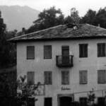 Bild: Schulhaus Garait 1905 ca